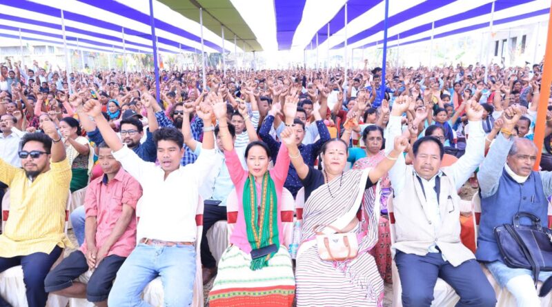 ডেমডুমে আদিবাসী সমাবেশে ঐক্য ও উন্নয়নের বার্তা মুখ্যমন্ত্রী ডাঃ সাহার